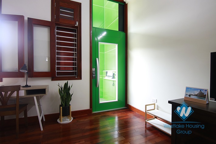 Morden and Bright Studio for rent in Ton That Thiep st, Hoan Kiem district.