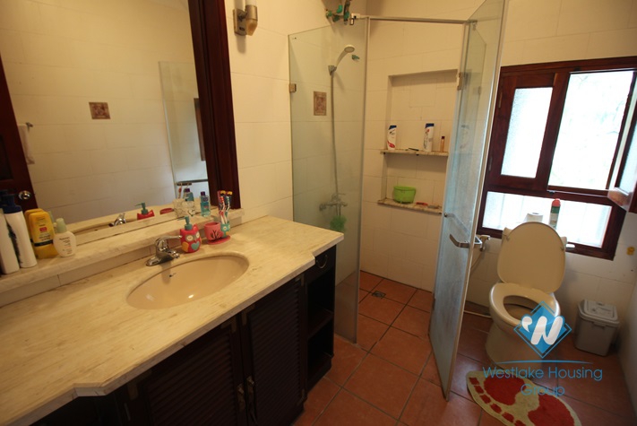 Splendid western style villa with nice yard and beautiful garden near Red River for rent 