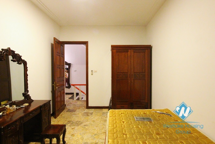 Cosy house for rent in Nghi Tam Village, Tay Ho District, Ha Noi
