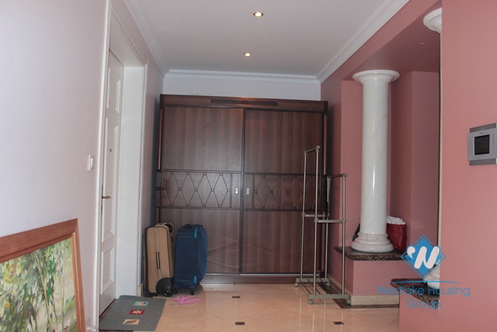 Modern and beautiful house for lease in Tay Ho district, Hanoi