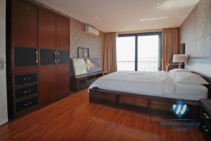 Lake side classic apartment rental in Tay Ho