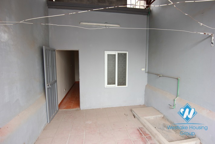 Cheap Unfurnished House Rent in Westlake Area 