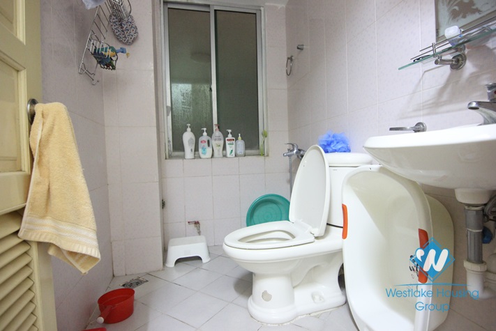 Quiet and cheap house for rent in Tay Ho area