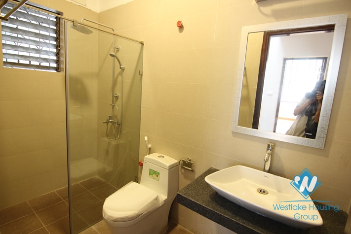 Quiet house with yard for rent in Tay Ho district.Ha Noi