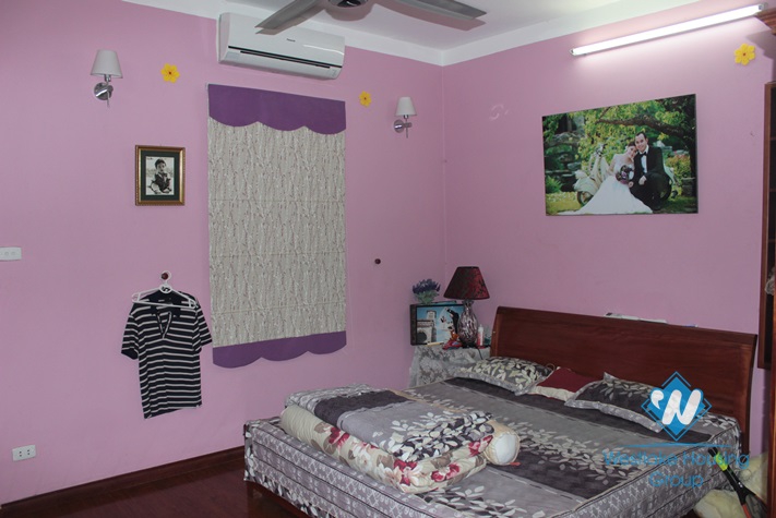 House with large garden for lease in An Duong street, Tay Ho, Hanoi