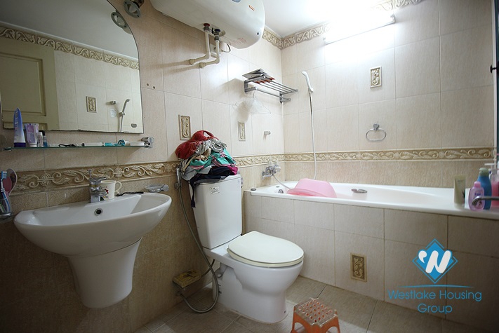 Spacious house with large court yard for rent in Tay Ho, Ha Noi