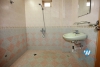 A inexpensive unfurnished house for rent in Tay Ho area 