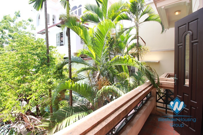 Beautiful house on the lake for rent in Tay Ho, Hanoi