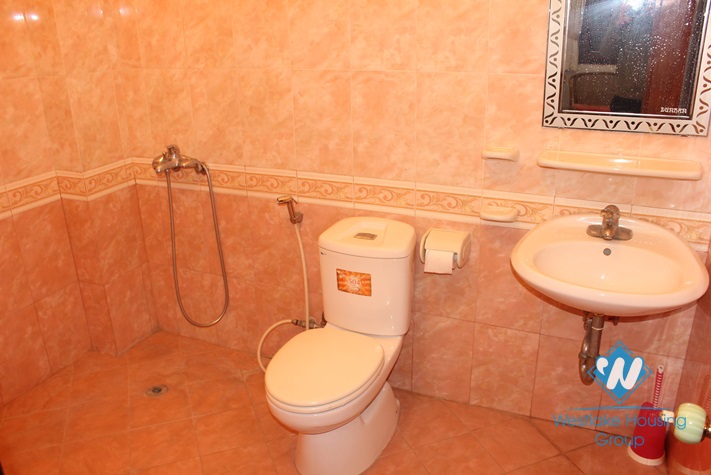Cosy house with lake view for rent in Au Co street, Tay Ho, Hanoi