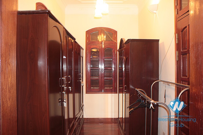 Nice house for lease in Tay Ho, Ha Noi
