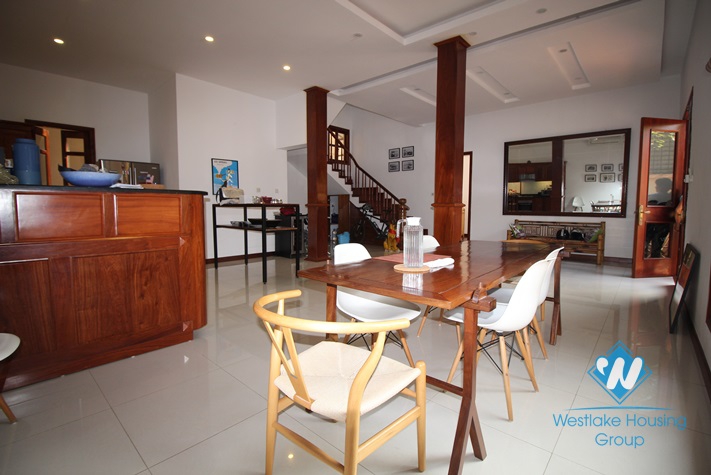 Stunning garden villa rental in Tay Ho with fantastic lake view