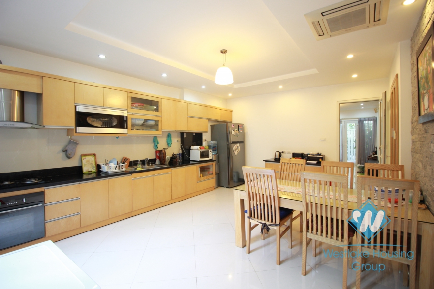 Elegant 5 bedroom house for rent near West lake side