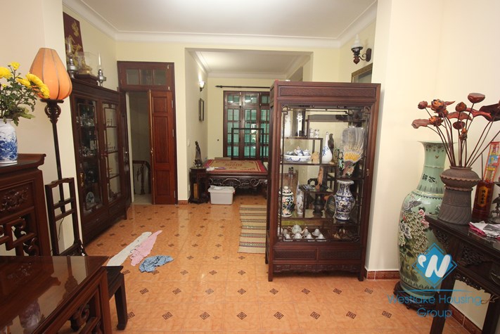 Six bedrooms house for rent in Truc Bach area, Ba Dinh district, Ha Noi