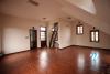 A chaming house with 6 bedrooms, for rent in Tay Ho area