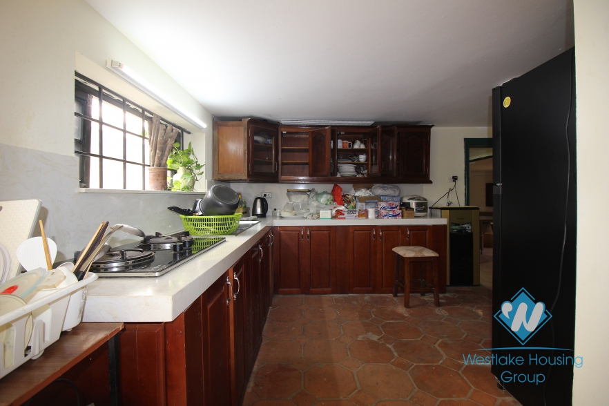 Charming villa for rent on the lakeside with lovely garden in Tay Ho, Hanoi