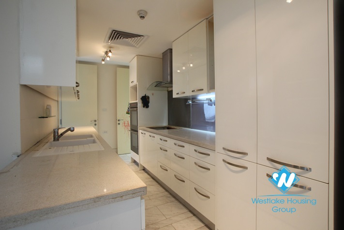 Modern 5 bedroom house for rent in Golden Westlake, Ha Noi