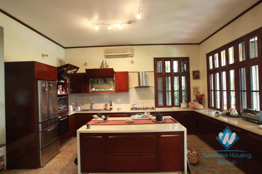Beautiful house with big garden and lake view for lease in  Tay Ho District