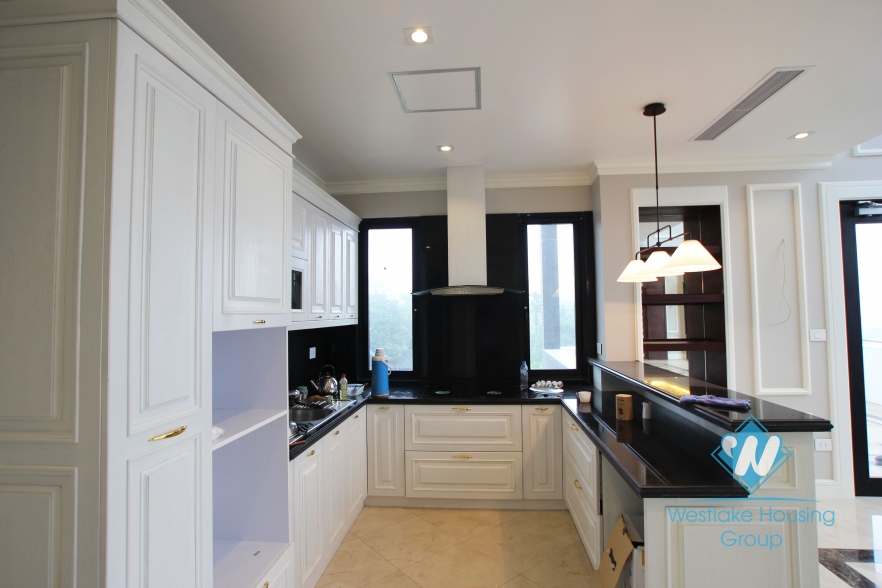 Luxury house with lake view available for lease in Westlake area, fully furnished.