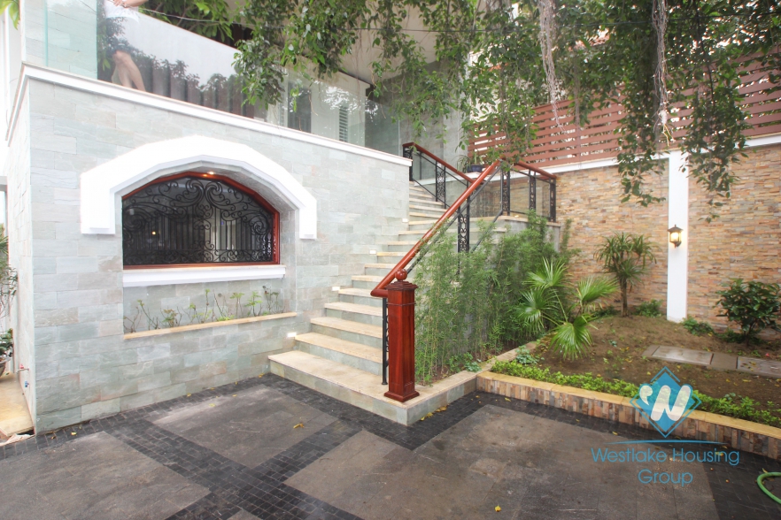 Luxury house with lake view available for lease in Westlake area, fully furnished.