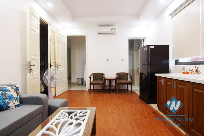A Brandnew 01 bedroom apartment for rent in Tu Hoa st, Tay Ho district, Ha Noi