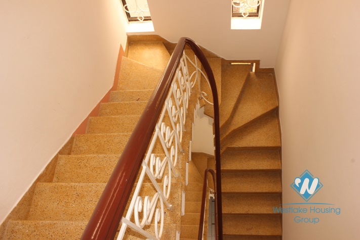 Nice house with yard for lease in Xuan Dieu street, Tay Ho, Hanoi