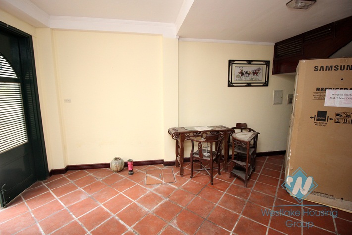 Lake side house with beautiful lake view for rent in Truc Bach, Ba Dinh, Hanoi