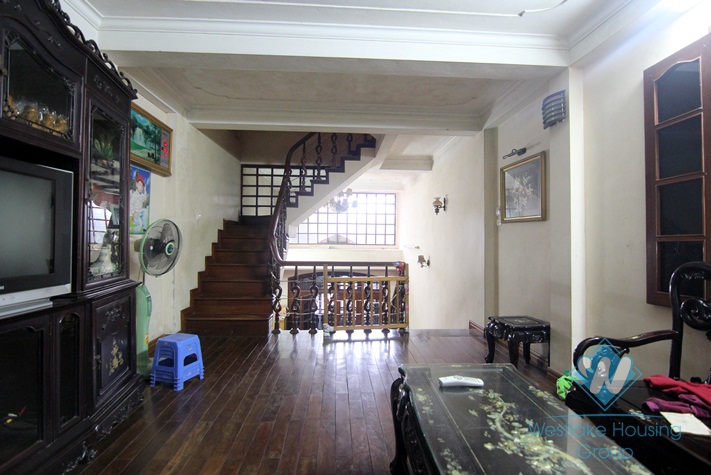 House with lakeview for rent in Tay Ho, Hanoi