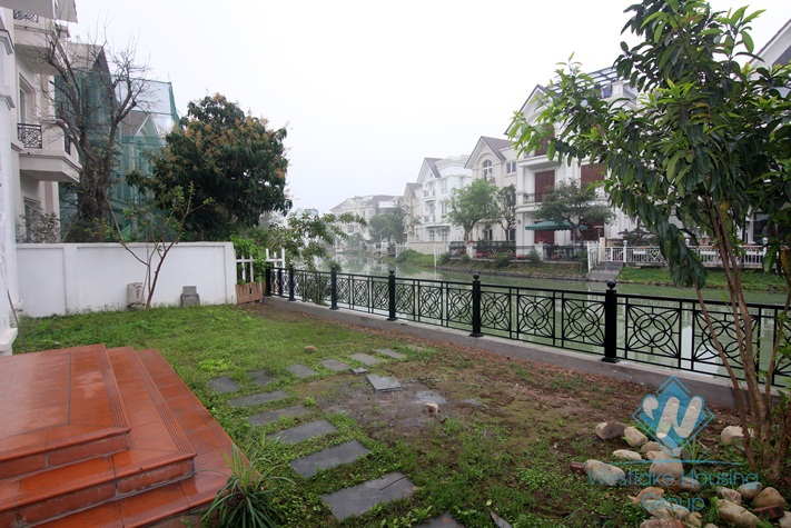 Newly renovated modern villa for rent in Vinhomes Riverside Long Bien
