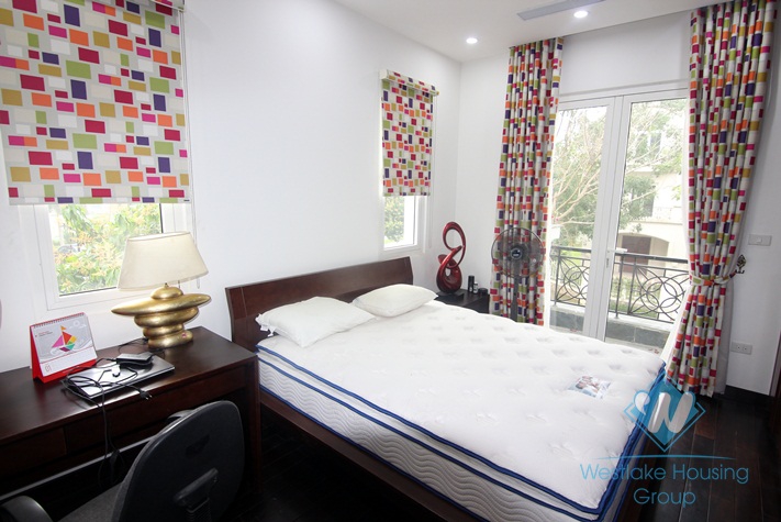 First rate villa for rent in Vinhomes riverside Long Bien