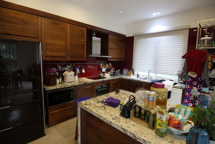 First rate villa for rent in Vinhomes riverside Long Bien