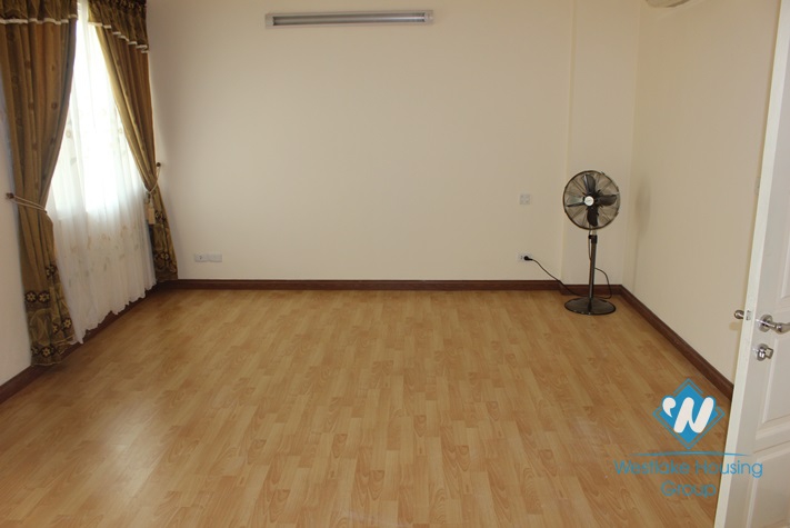Fully furnished apartment for rent in Ciputra, Ha Noi