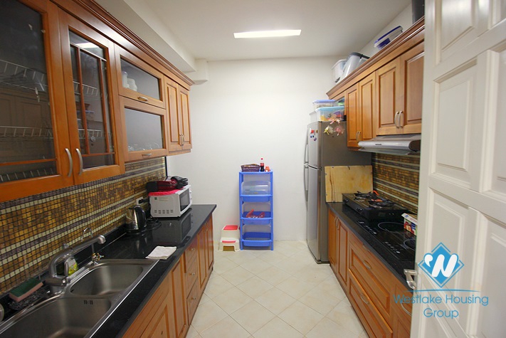 High floor and nice apartment for rent in E Tower, Ciputra Tay Ho, Ha Noi