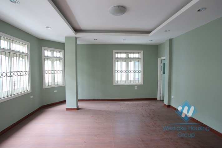 Office for rent in Giang Van Minh st, Ba Dinh, Ha Noi