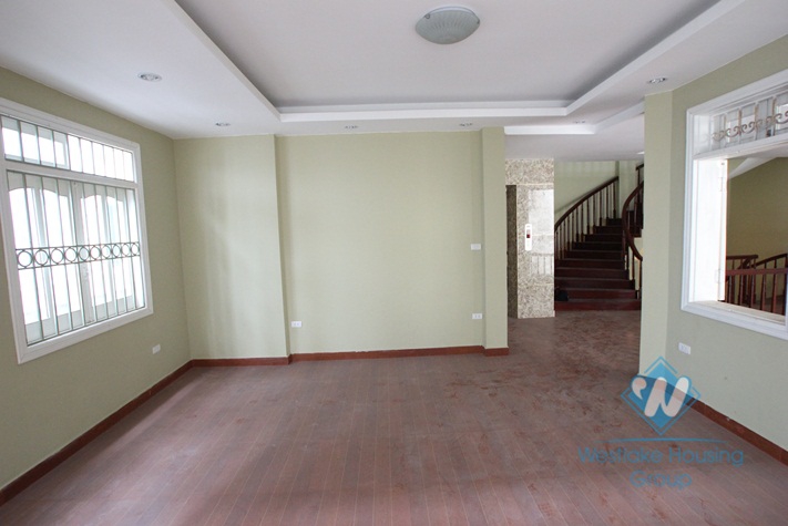 Office for rent in Giang Van Minh st, Ba Dinh, Ha Noi