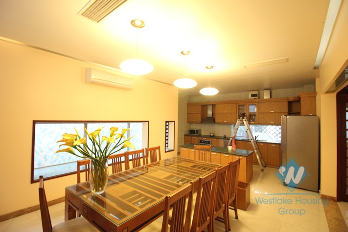 Lakeside villa with swimming pool for rent in Tay Ho, Hanoi