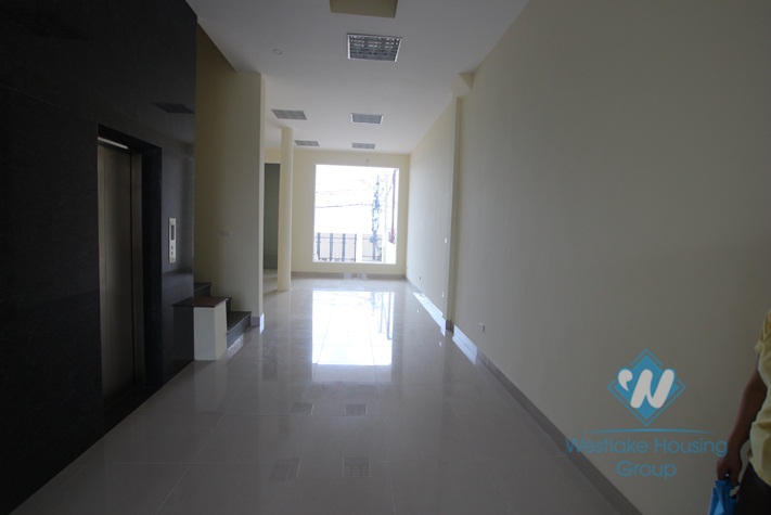 Office for rent in Tay Ho area, Ha noi