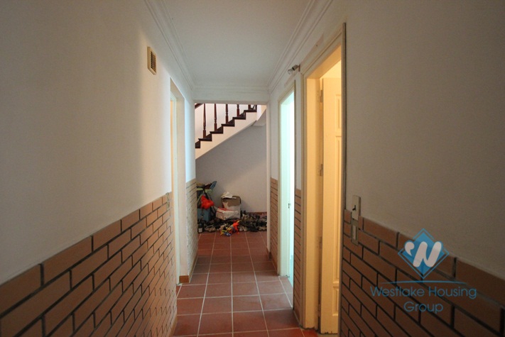 Big House with nice yard for rent in Dang Thai Mai st, Tay Ho, Ha Noi
