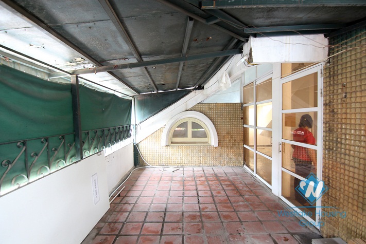 A beautiful restaurant for rent in Tay Ho, Ha noi