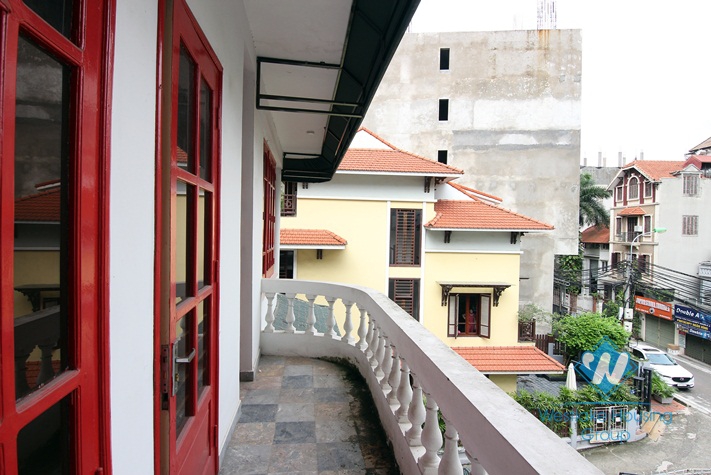 A beautiful restaurant for rent in Tay Ho, Ha noi