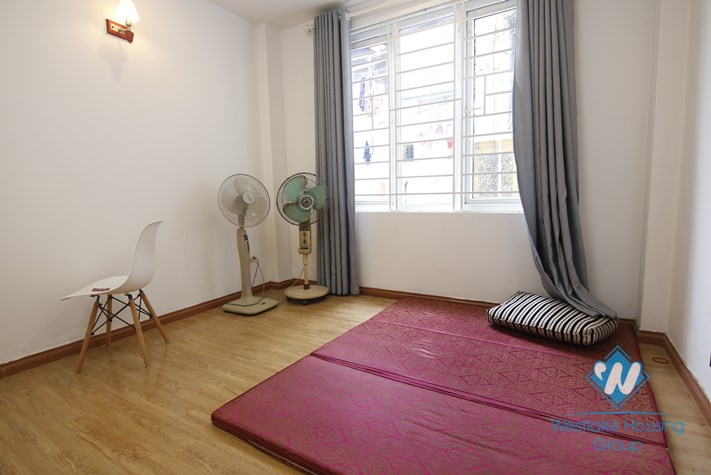 Six bedrooms house for rent in Hoang Hoa Tham street, Ba Dinh district, Ha Noi