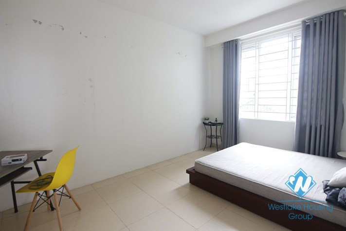 Six bedrooms house for rent in Hoang Hoa Tham street, Ba Dinh district, Ha Noi