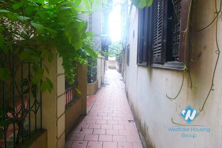 Nice house for rent in Dang Thai Mai st, Tay Ho district , Ha Noi