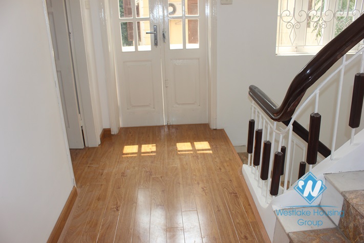Bright renovated house with 3 bedroom and a huge garden for rent in Westlake Tay Ho, Ha Noi