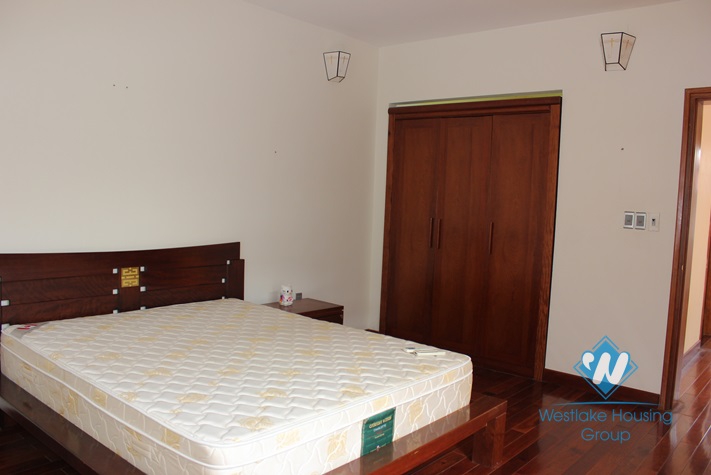 Cosy house for lease in Westlake area, fully furnished.