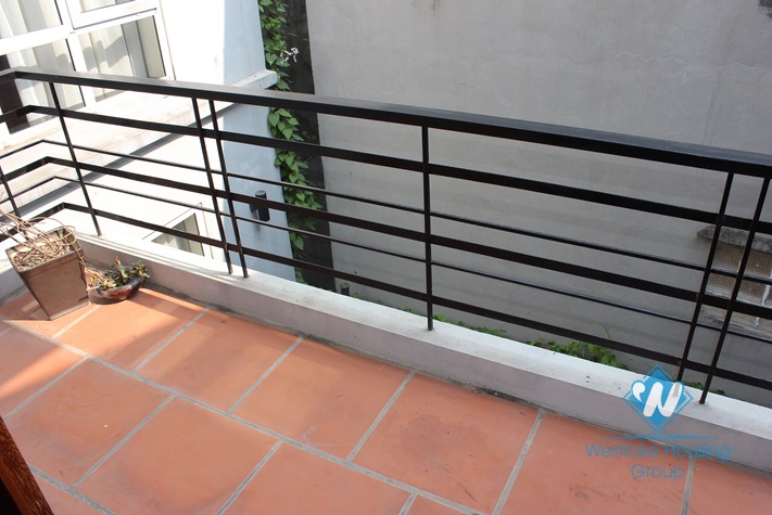 Cosy house for lease in Westlake area, fully furnished.