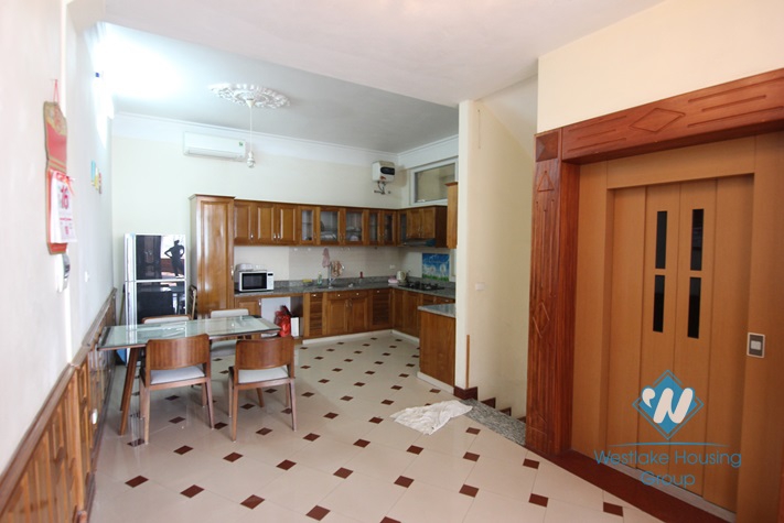 House with 4 bedrooms for rent in Yen Phu Village, Tay Ho, Ha Noi