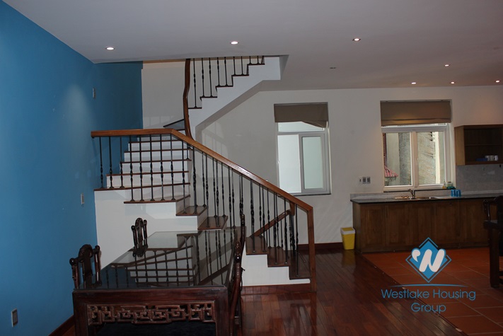 Cosy house for lease in Westlake area, fully furnished.