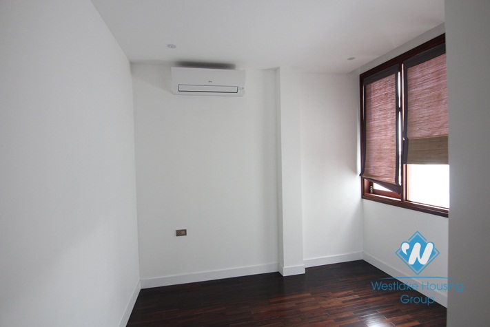A luxury 4 bedroom apartment for rent in Tay Ho area