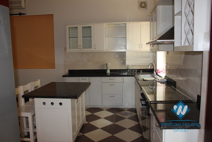 Au Co str., - Charming modern house of full natural light & quiet residence 6BR