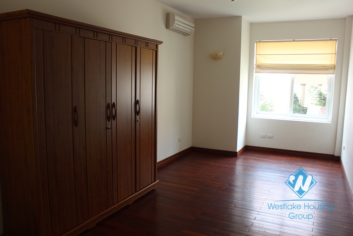 Au Co str., - Charming modern house of full natural light & quiet residence 6BR